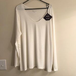 Ladies NWT Ava & Viv White Top, Plus Sze 2x